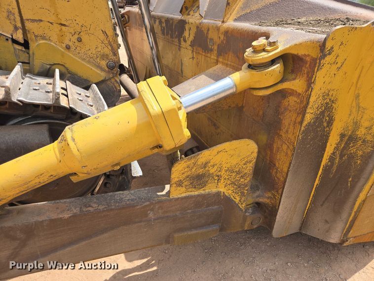 image for item EB1451 1984 Caterpillar D8L dozer