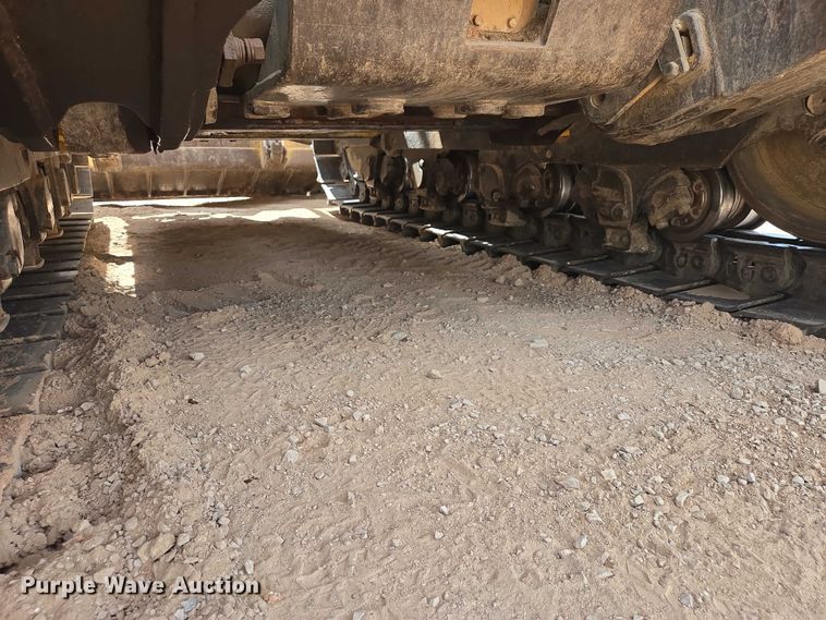 image for item EB1451 1984 Caterpillar D8L dozer