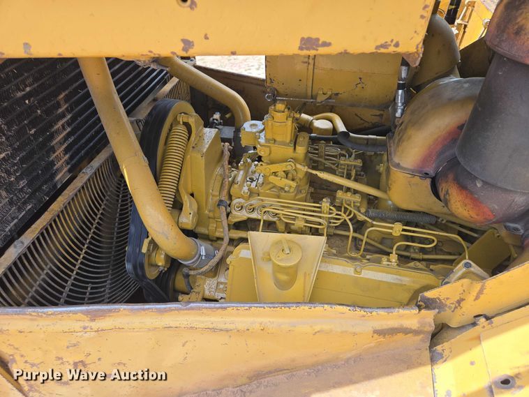 image for item EB1451 1984 Caterpillar D8L dozer