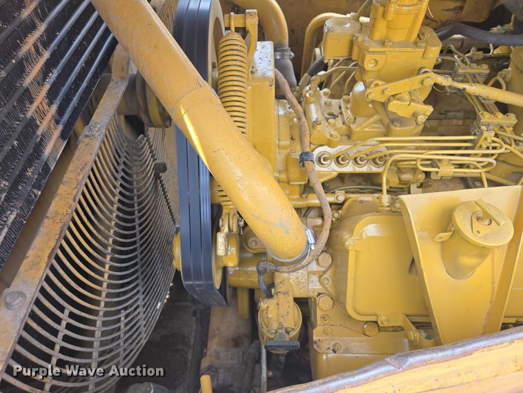 image for item EB1451 1984 Caterpillar D8L dozer