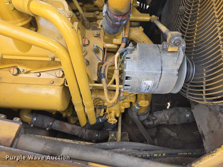 image for item EB1451 1984 Caterpillar D8L dozer