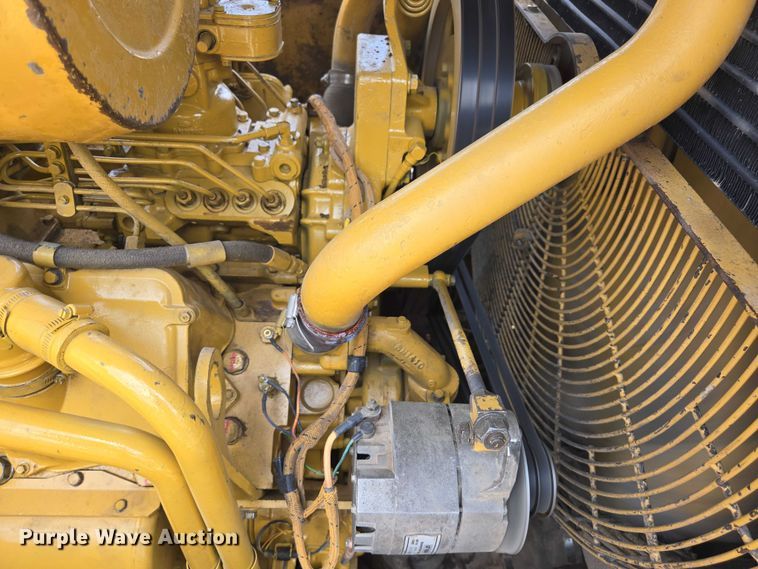 image for item EB1451 1984 Caterpillar D8L dozer