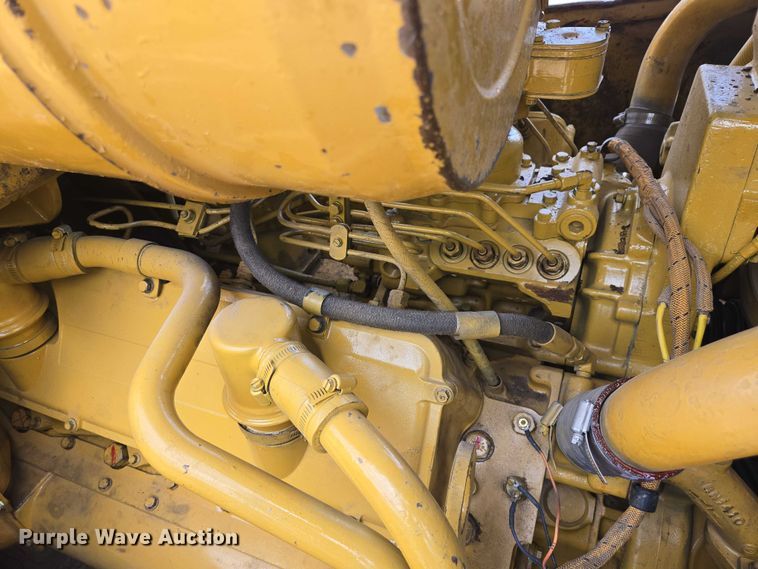 image for item EB1451 1984 Caterpillar D8L dozer