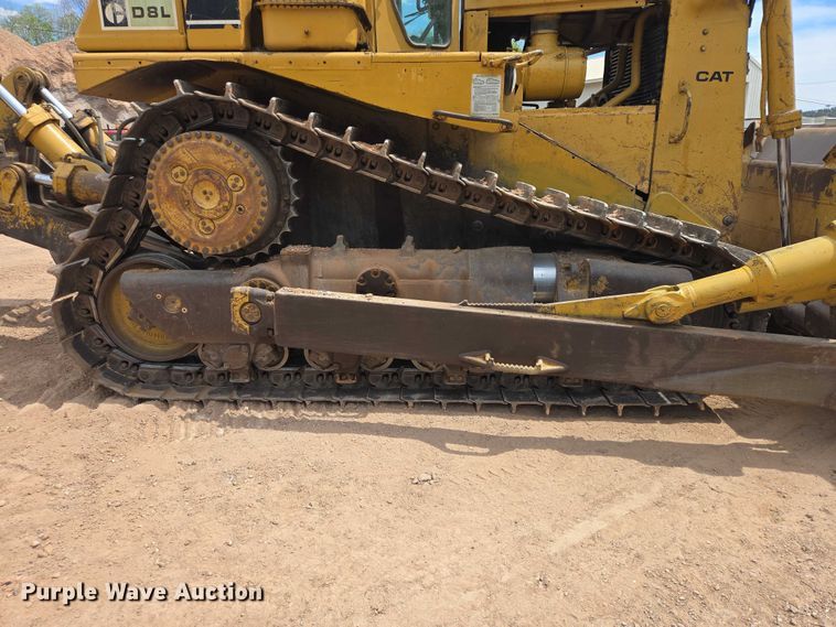 image for item EB1451 1984 Caterpillar D8L dozer