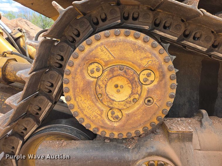 image for item EB1451 1984 Caterpillar D8L dozer