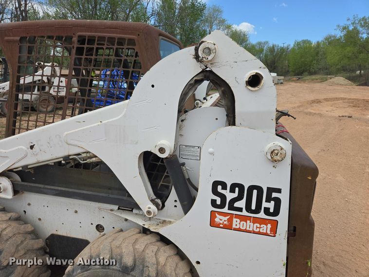 image for item EB1452 2008 Bobcat S205 skid steer loader