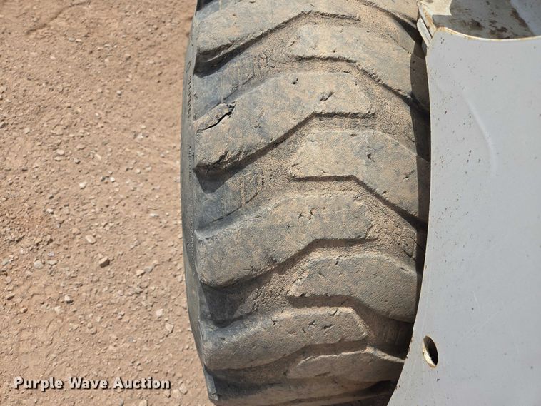 image for item EB1452 2008 Bobcat S205 skid steer loader