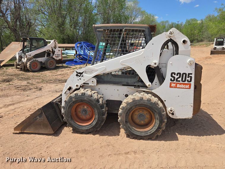 image for item EB1453 2008 Bobcat S205 skid steer loader