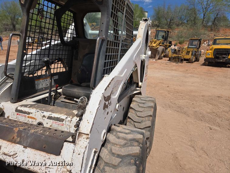 image for item EB1453 2008 Bobcat S205 skid steer loader