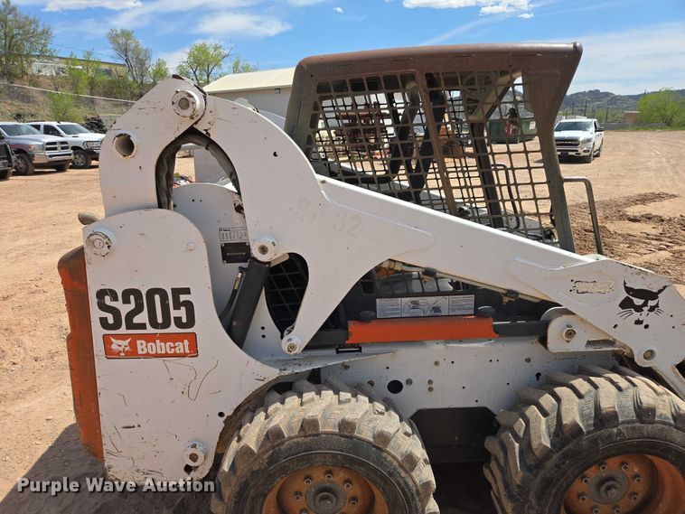 image for item EB1453 2008 Bobcat S205 skid steer loader