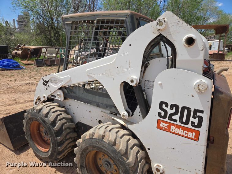 image for item EB1453 2008 Bobcat S205 skid steer loader