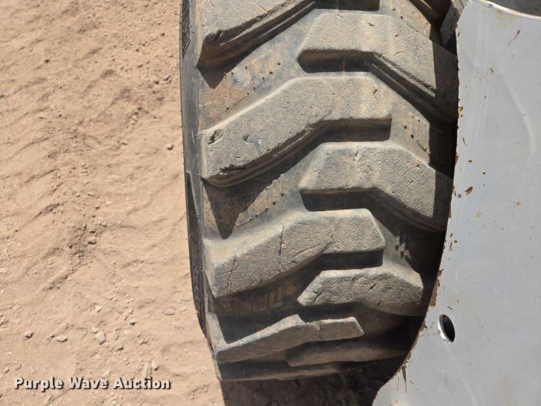 image for item EB1453 2008 Bobcat S205 skid steer loader