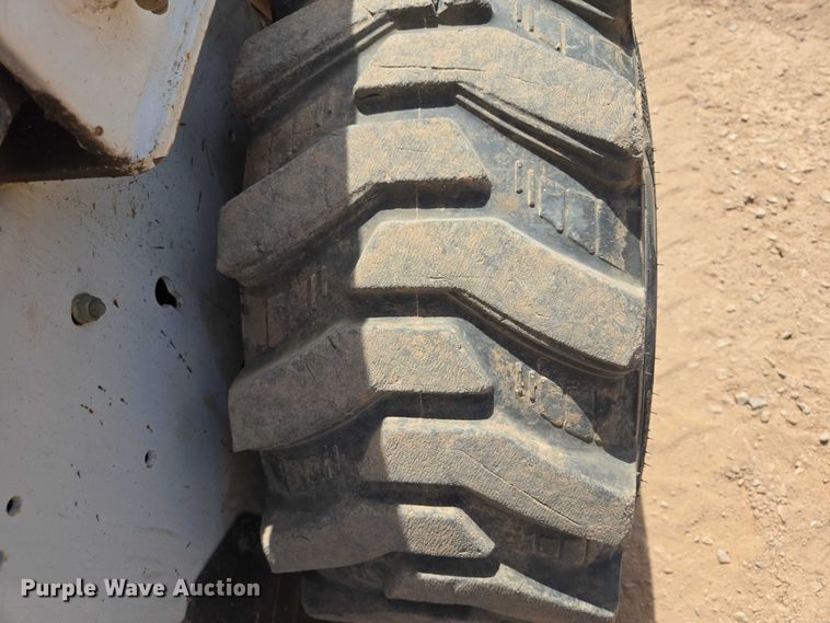image for item EB1453 2008 Bobcat S205 skid steer loader