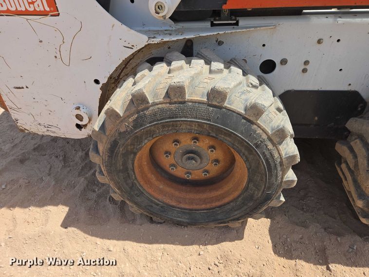 image for item EB1453 2008 Bobcat S205 skid steer loader