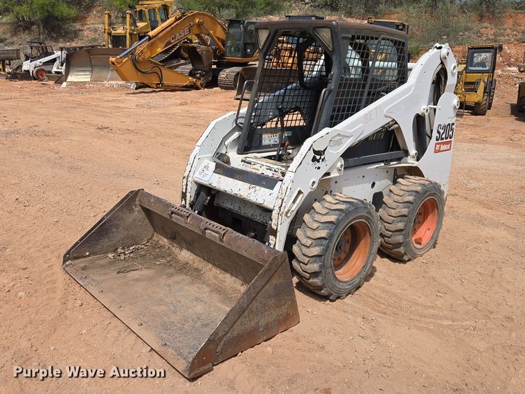 image for item EB1454 2008 Bobcat S205 skid steer loader