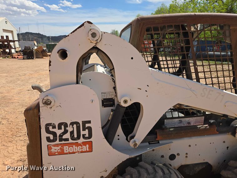 image for item EB1454 2008 Bobcat S205 skid steer loader