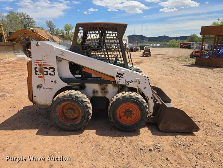 image for item EB1455 2000 Bobcat 863 skid steer loader