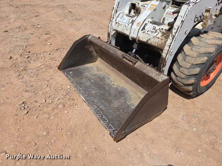 image for item EB1455 2000 Bobcat 863 skid steer loader