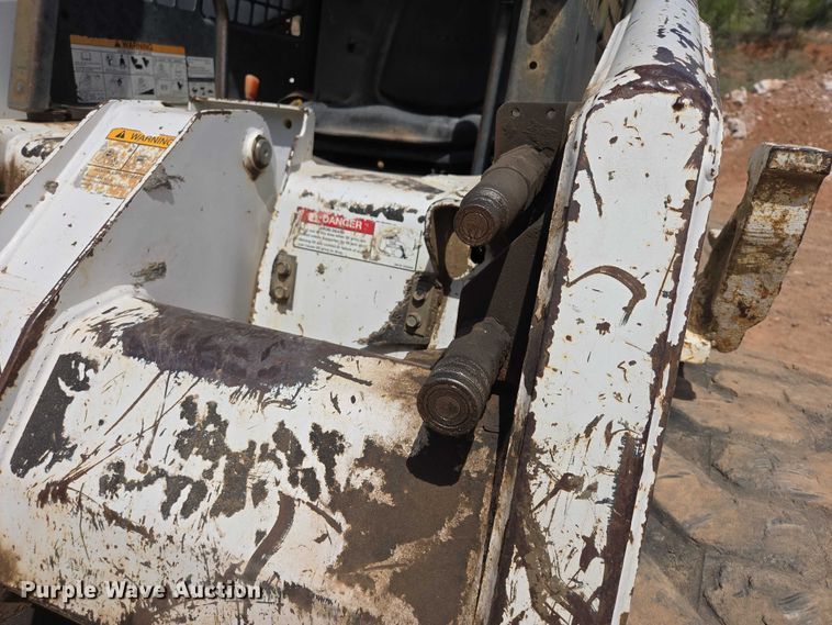 image for item EB1455 2000 Bobcat 863 skid steer loader