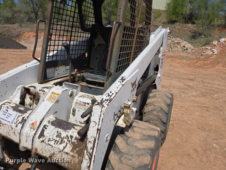 image for item EB1455 2000 Bobcat 863 skid steer loader
