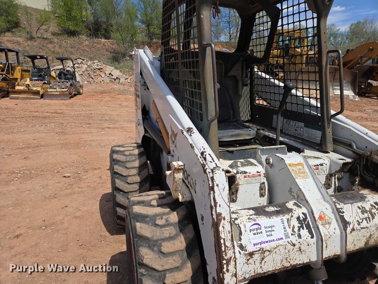 image for item EB1455 2000 Bobcat 863 skid steer loader