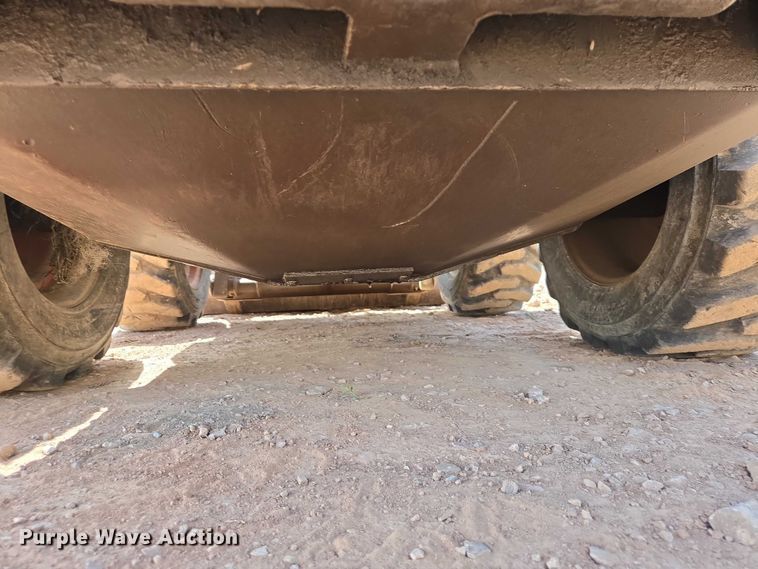 image for item EB1455 2000 Bobcat 863 skid steer loader