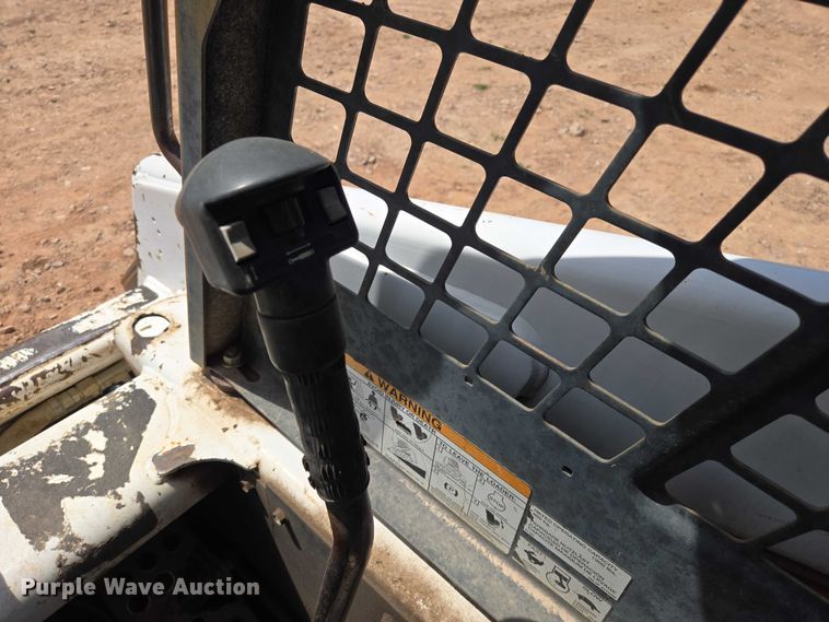 image for item EB1455 2000 Bobcat 863 skid steer loader