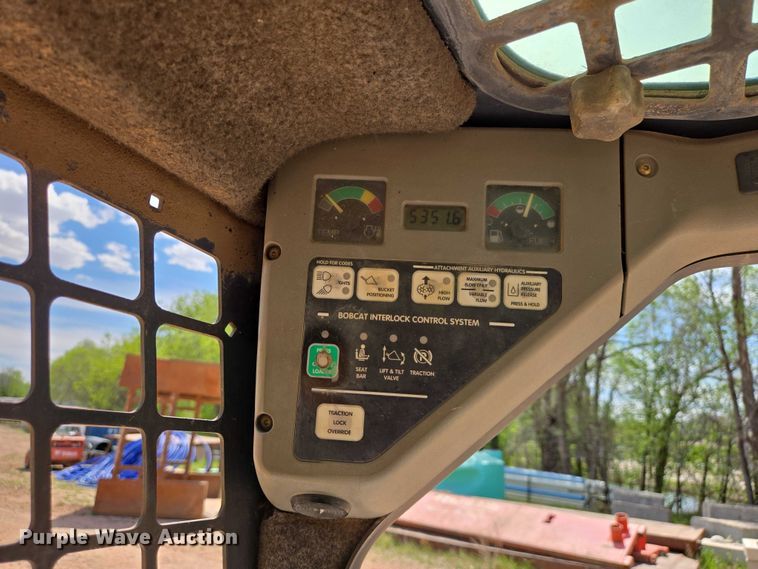 image for item EB1455 2000 Bobcat 863 skid steer loader