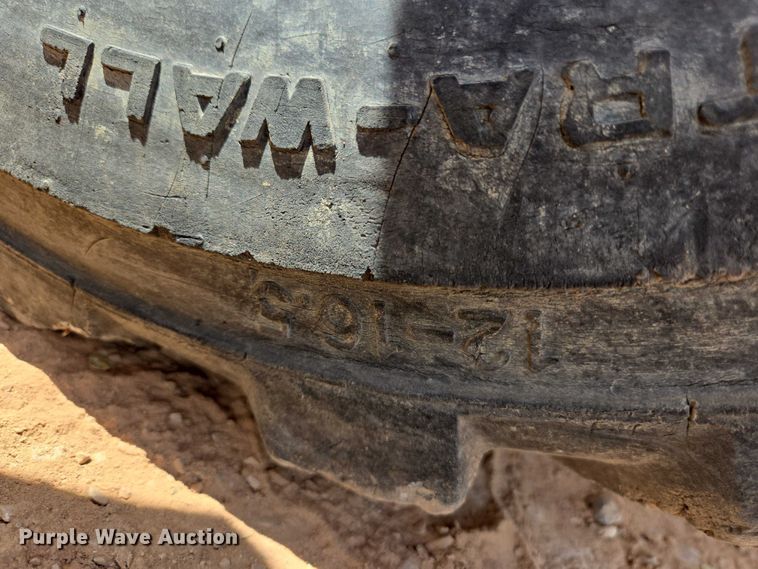 image for item EB1455 2000 Bobcat 863 skid steer loader