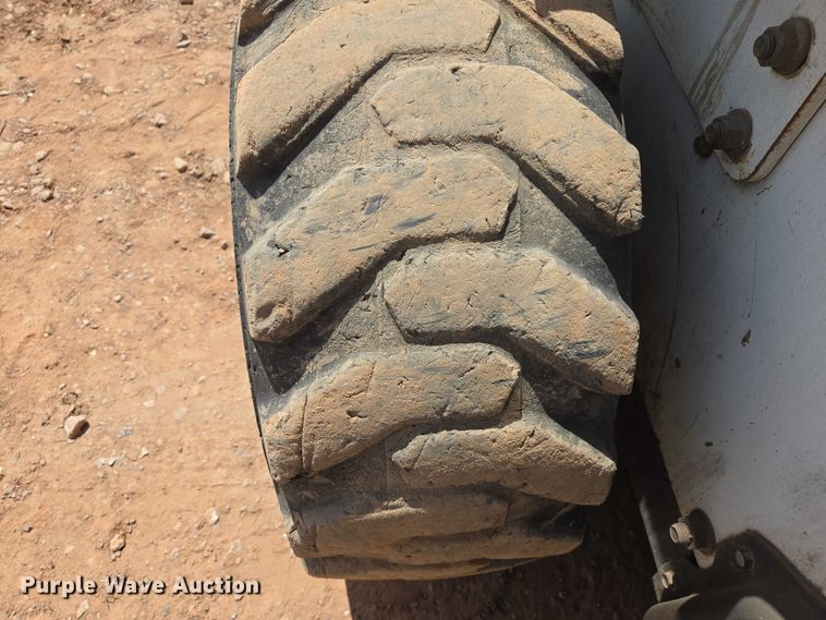 image for item EB1455 2000 Bobcat 863 skid steer loader