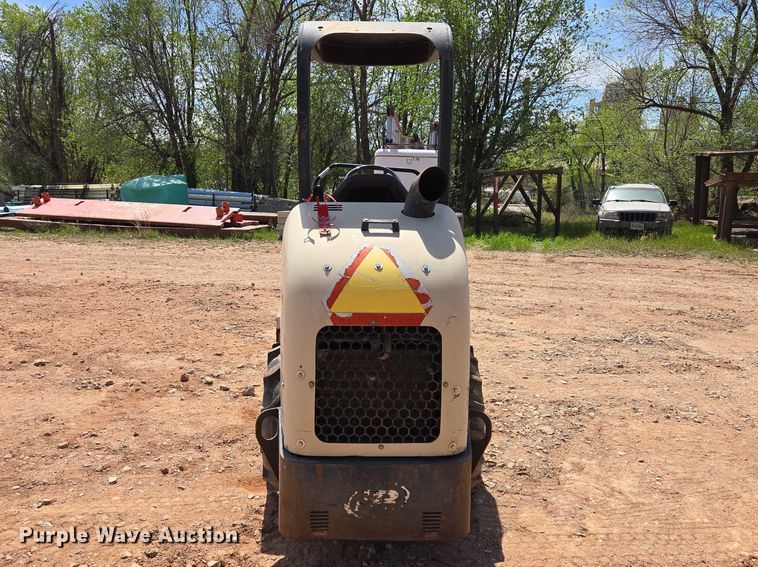 image for item EB1456 Ingersoll Rand SD-25F single drum vibratory roller
