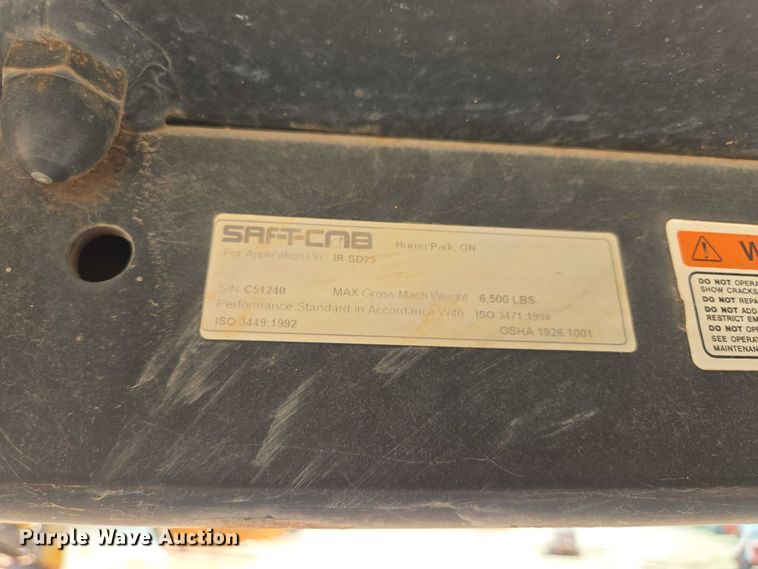 image for item EB1456 Ingersoll Rand SD-25F single drum vibratory roller