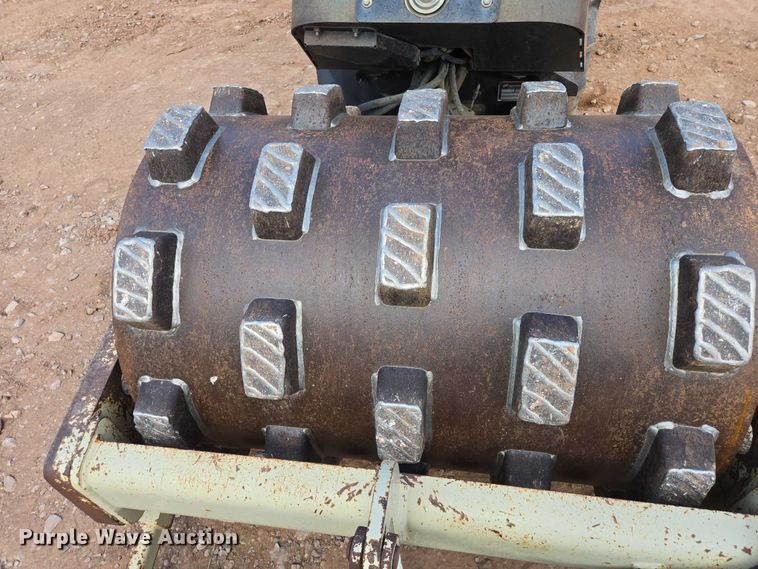 image for item EB1456 Ingersoll Rand SD-25F single drum vibratory roller