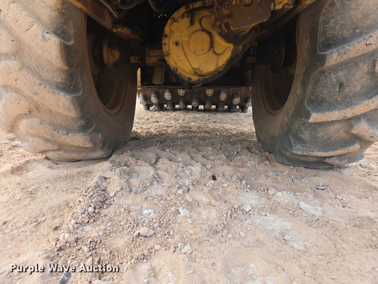 image for item EB1458 1997 Caterpillar CP-433C single drum vibratory roller
