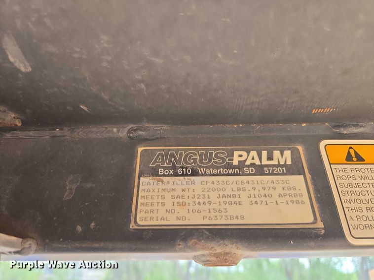 image for item EB1458 1997 Caterpillar CP-433C single drum vibratory roller