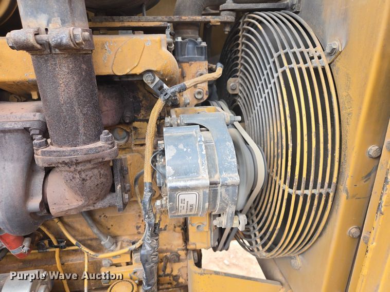 image for item EB1458 1997 Caterpillar CP-433C single drum vibratory roller
