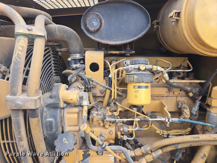 image for item EB1458 1997 Caterpillar CP-433C single drum vibratory roller