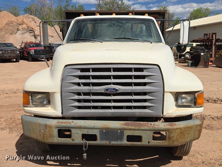 image for item EB1459 1998 Ford F800 dump flatbed truck