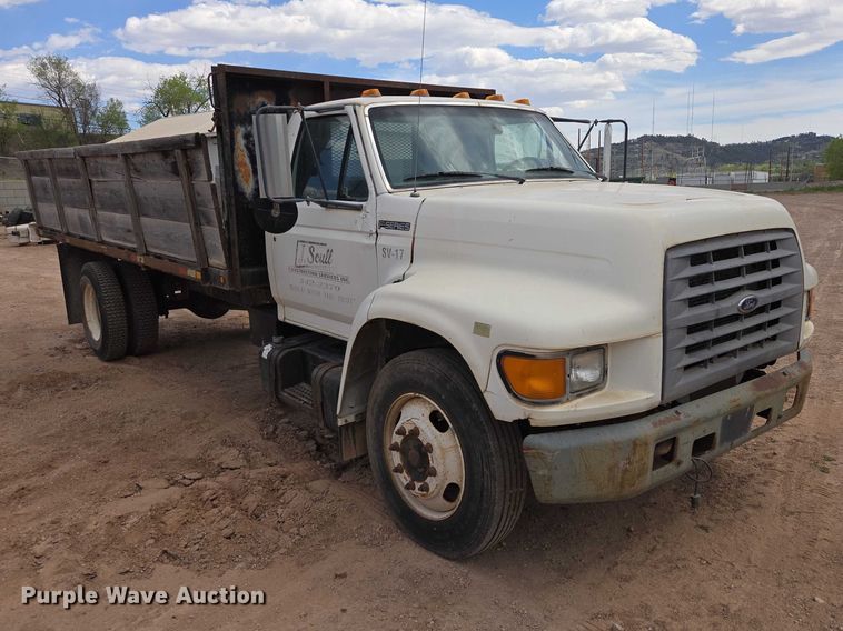 image for item EB1459 1998 Ford F800 dump flatbed truck