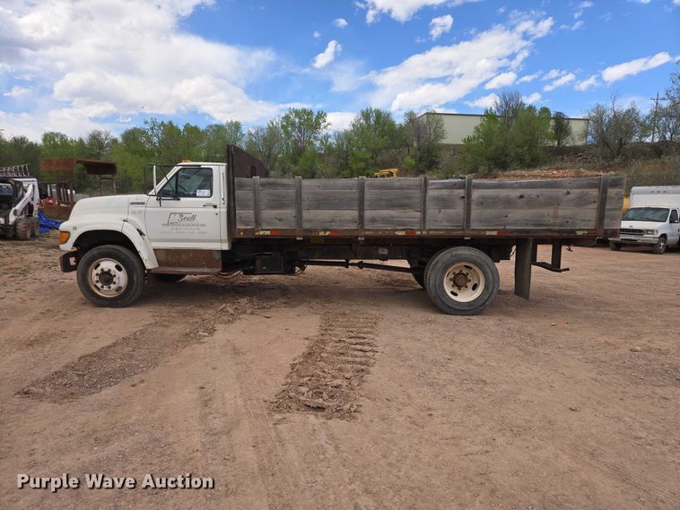 image for item EB1459 1998 Ford F800 dump flatbed truck