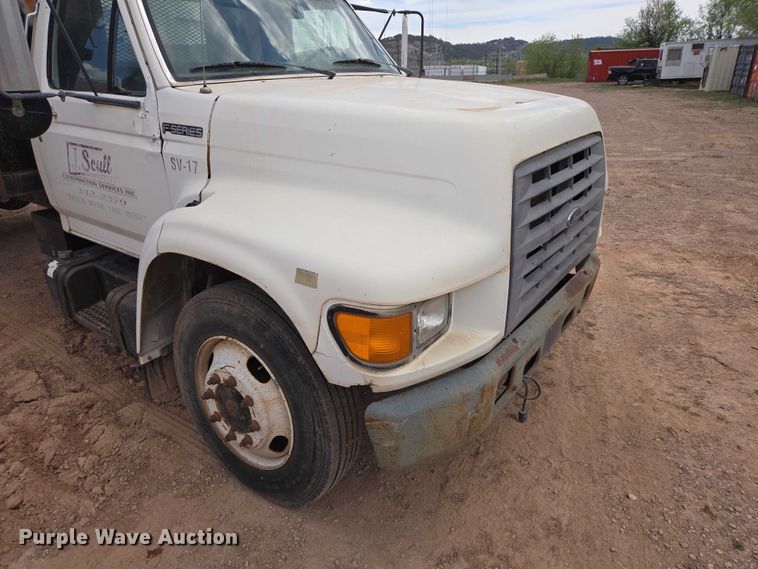 image for item EB1459 1998 Ford F800 dump flatbed truck