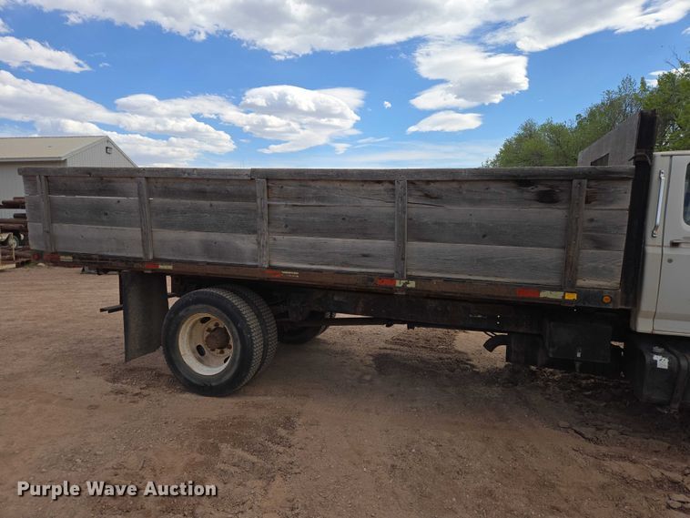 image for item EB1459 1998 Ford F800 dump flatbed truck