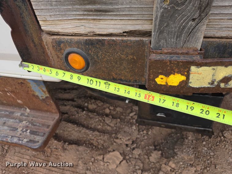 image for item EB1459 1998 Ford F800 dump flatbed truck