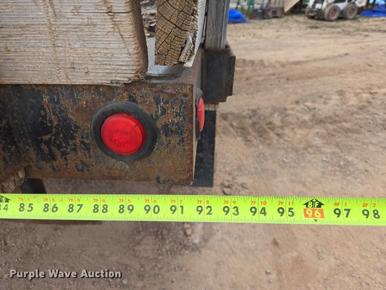 image for item EB1459 1998 Ford F800 dump flatbed truck