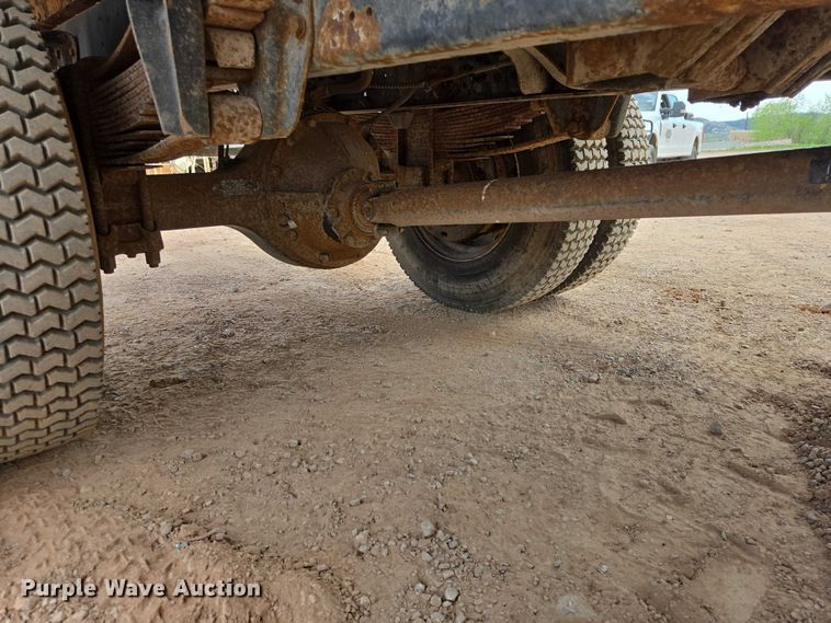 image for item EB1459 1998 Ford F800 dump flatbed truck