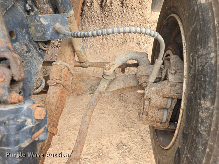 image for item EB1459 1998 Ford F800 dump flatbed truck