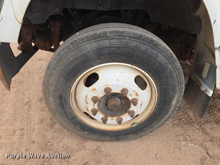 image for item EB1459 1998 Ford F800 dump flatbed truck