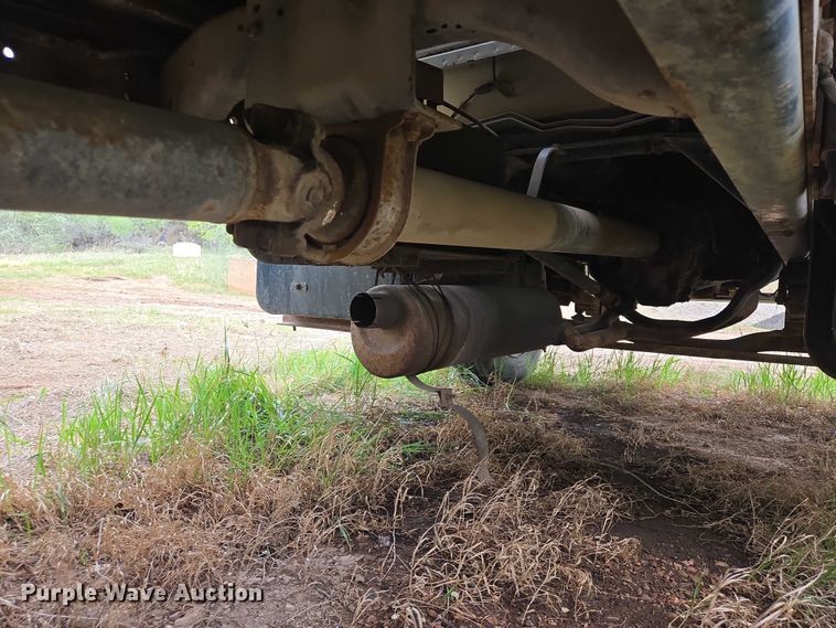 image for item EB1460 1992 Ford F700 dump flatbed truck