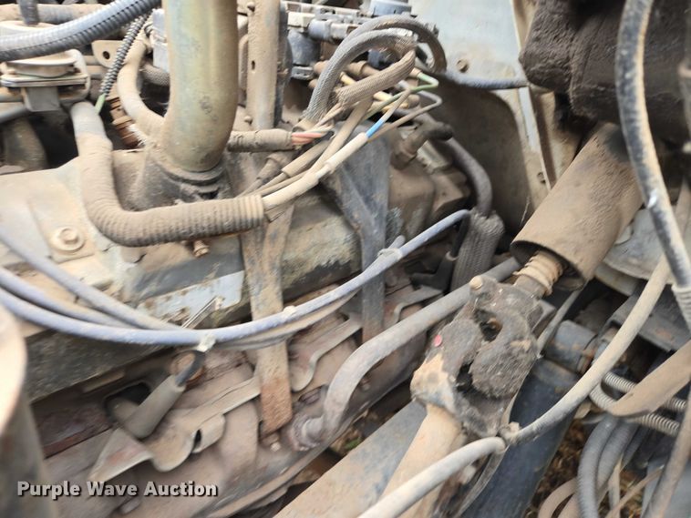 image for item EB1460 1992 Ford F700 dump flatbed truck