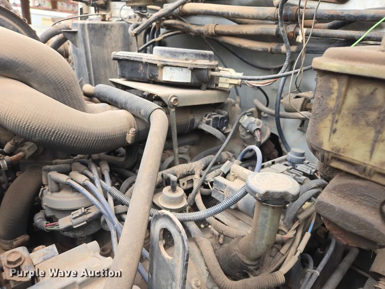 image for item EB1460 1992 Ford F700 dump flatbed truck